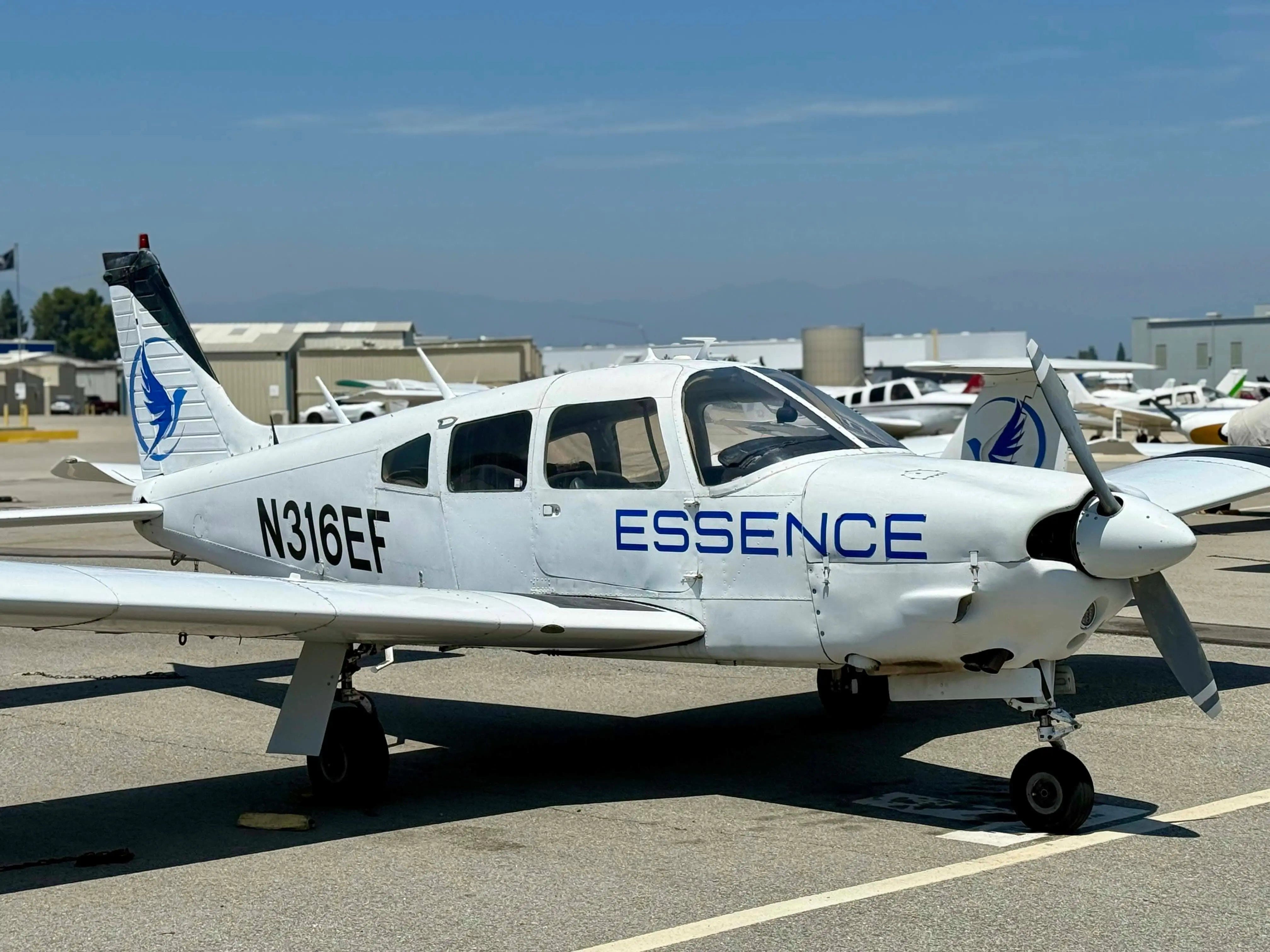 Piper Arrow II complex aircraft available for hourly rental at Los Angeles Flight School, Van Nuys Airport