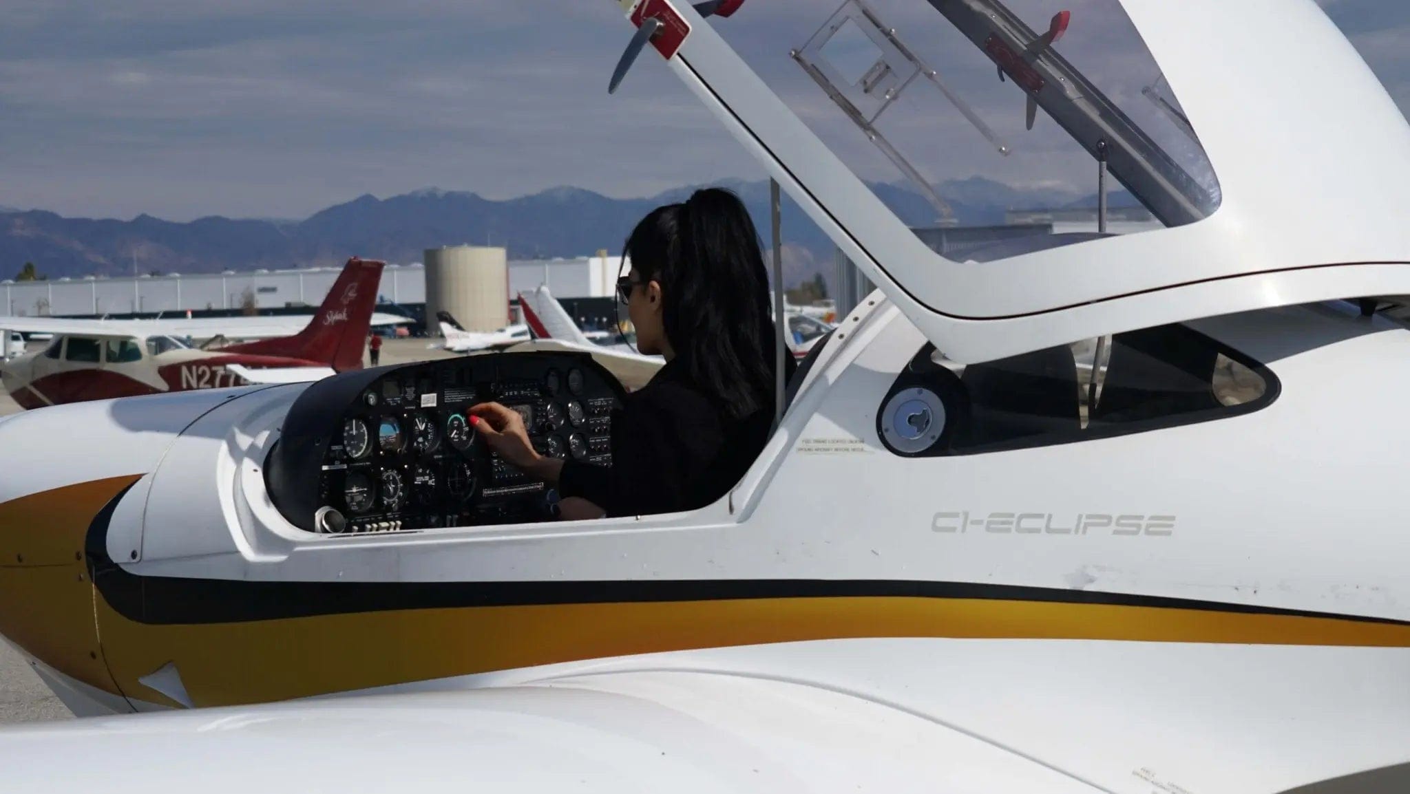 Diamond DA20 Hourly Aircraft Rental Diamond DA20 Rental - Affordable Hourly Aircraft Rental
