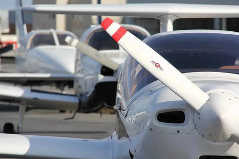 Diamond DA20 trainers and propellers on the ramp at Van Nuys Airport
